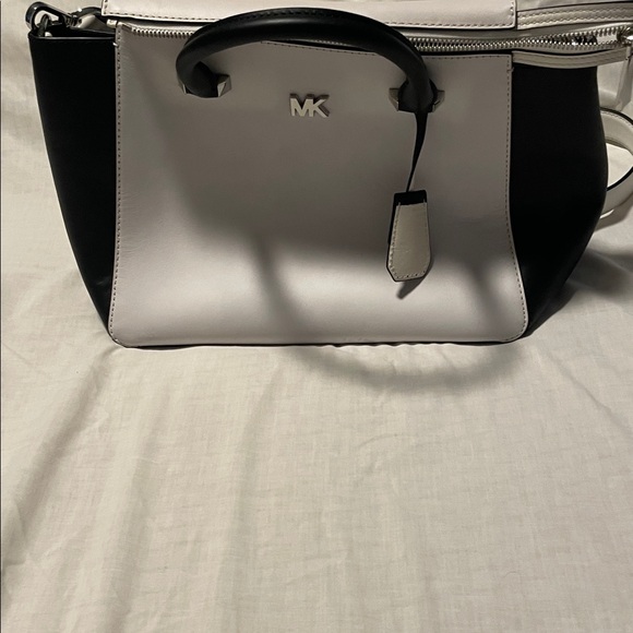 Michael Kors Two-Tone Black and White Satchel with strap - Picture 1 of 10
